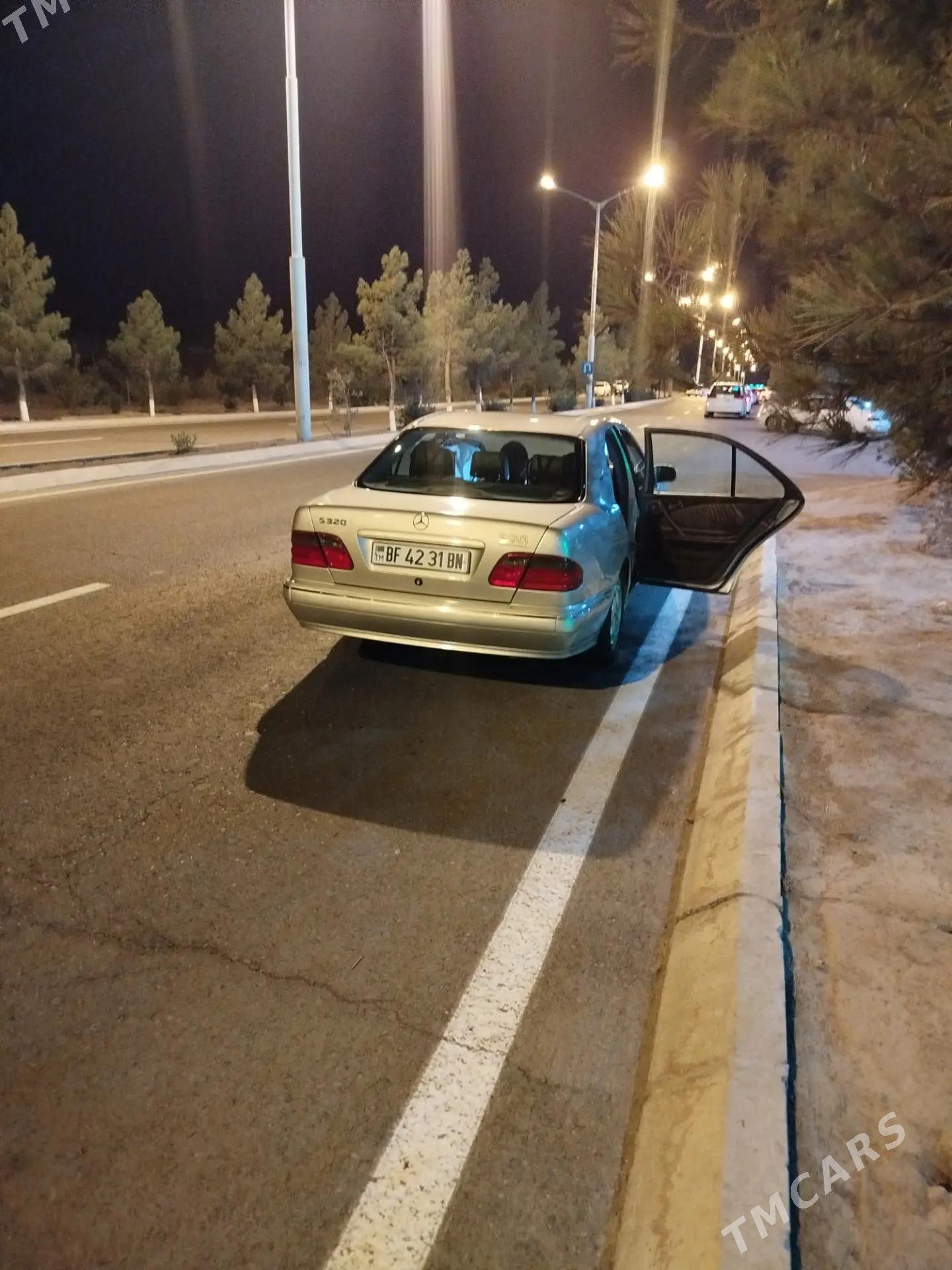 Mercedes-Benz E320 2001 - 120 000 TMT - Туркменбаши - img 4