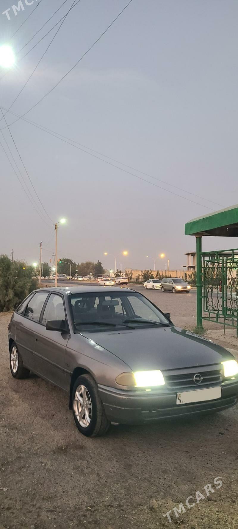 Opel Astra 1993 - 33 000 TMT - Мары - img 2