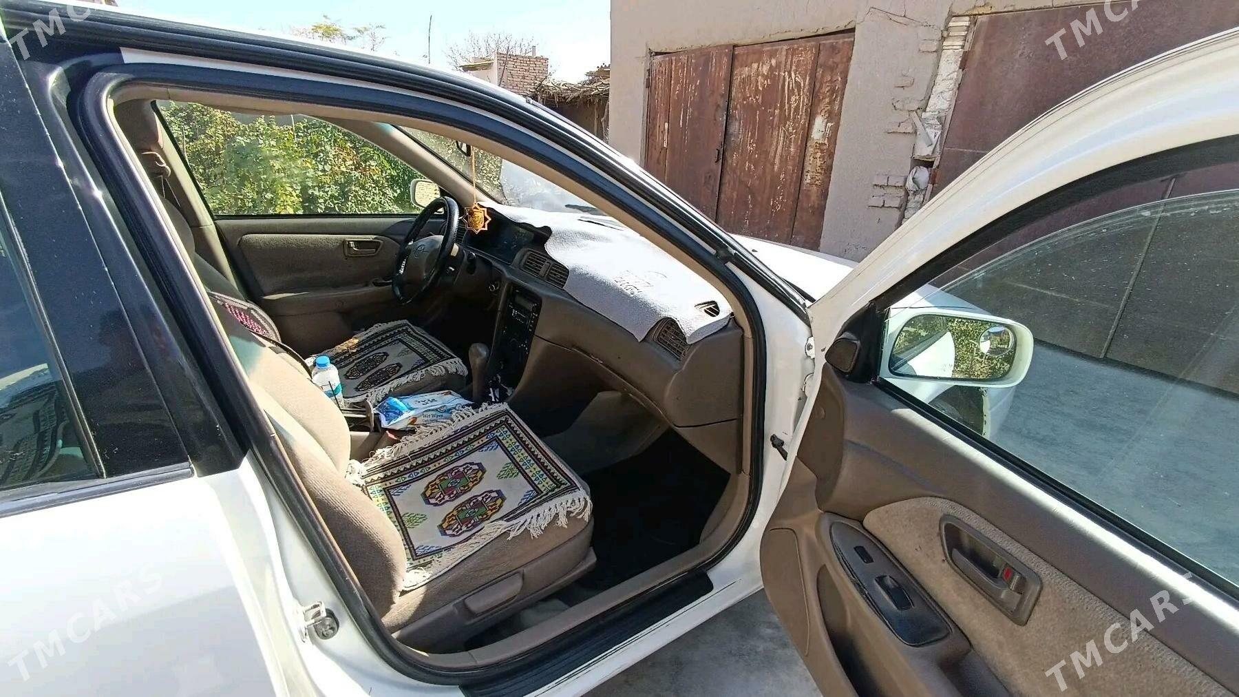 Toyota Camry 2000 - 153 000 TMT - Кёнеургенч - img 2