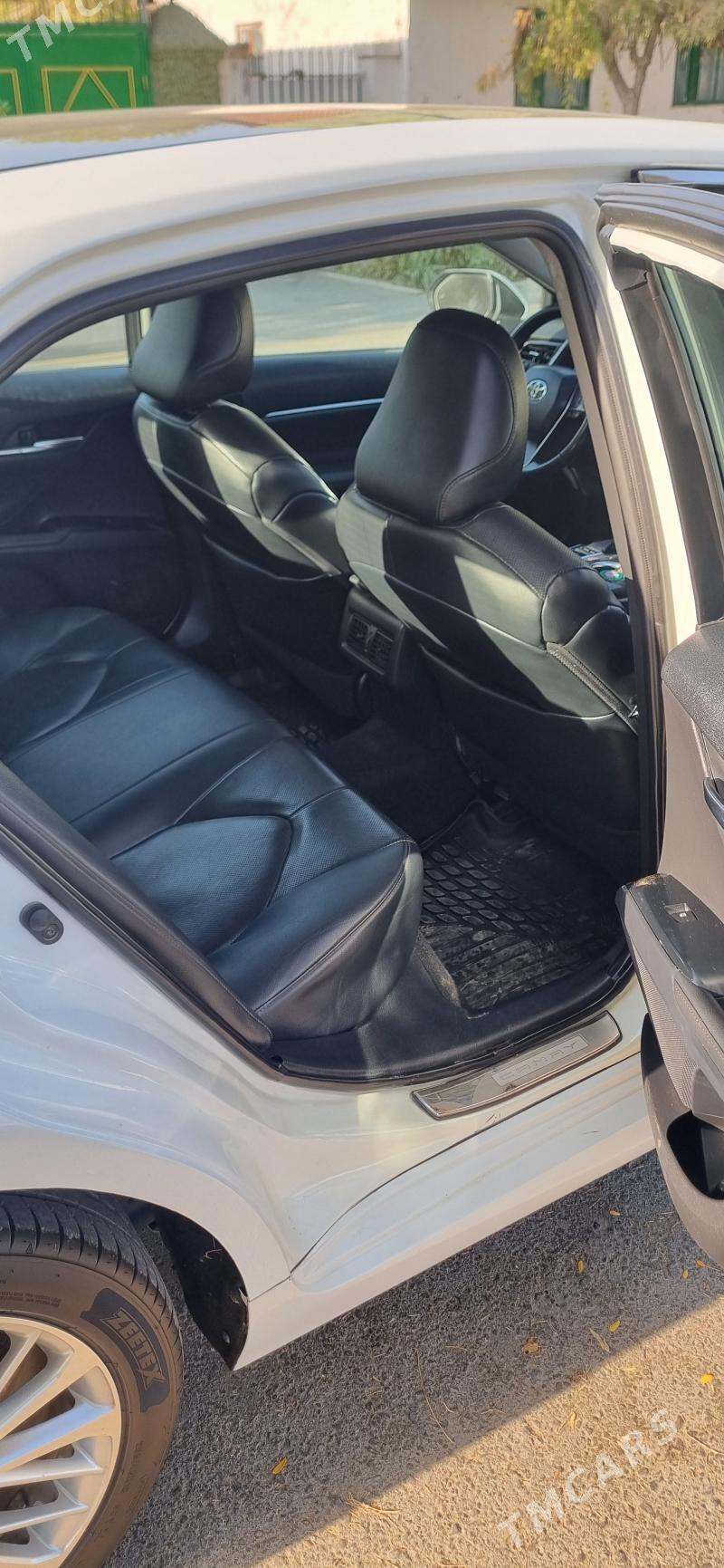 Toyota Camry 2019 - 400 000 TMT - Aşgabat - img 6