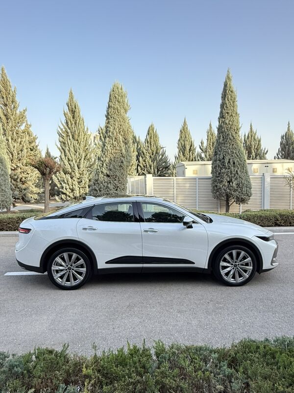 Toyota Crown 2023 - 820 000 TMT - 30 mkr - img 6