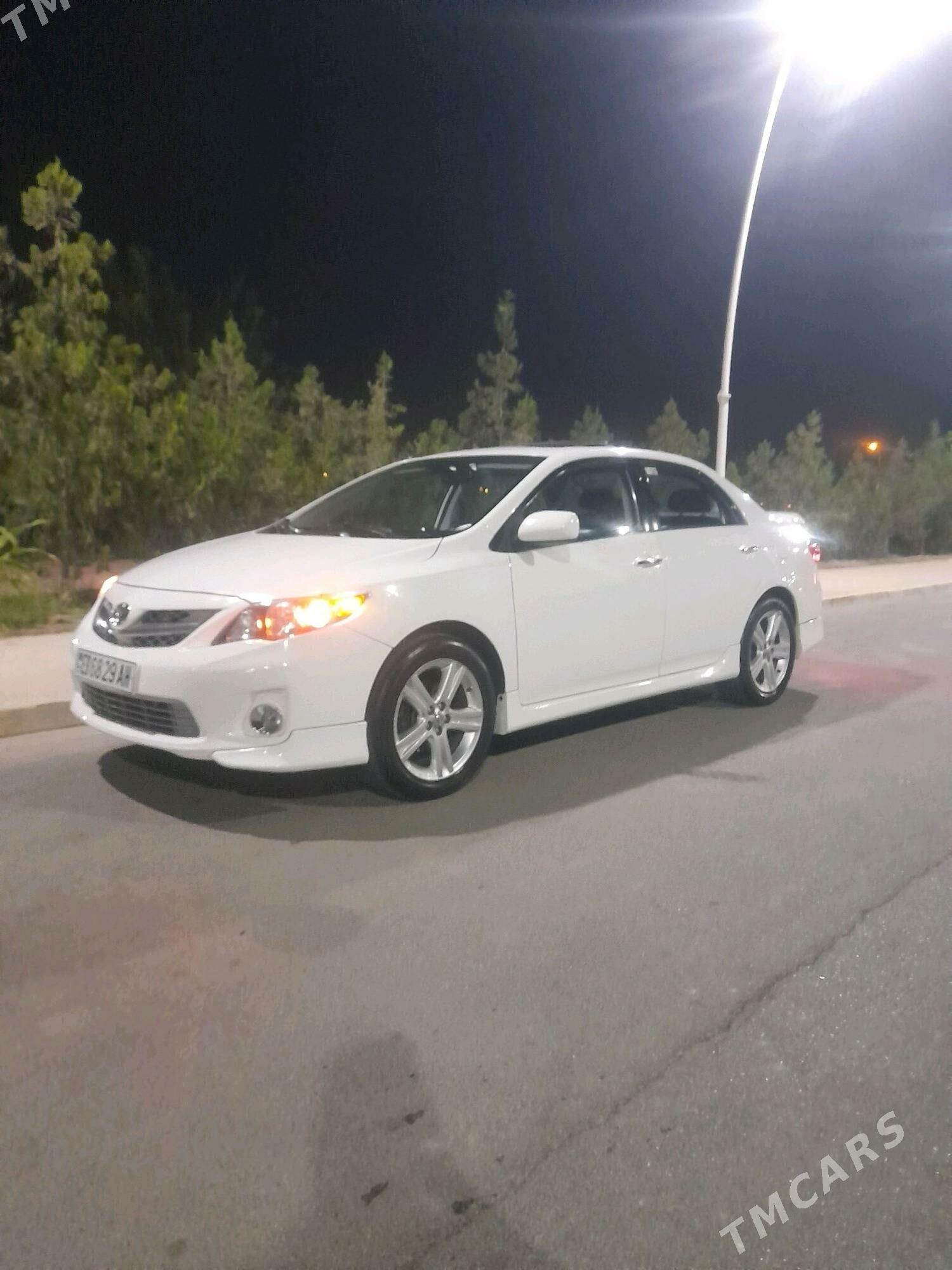 Toyota Corolla 2013 - 150 000 TMT - Ашхабад - img 4