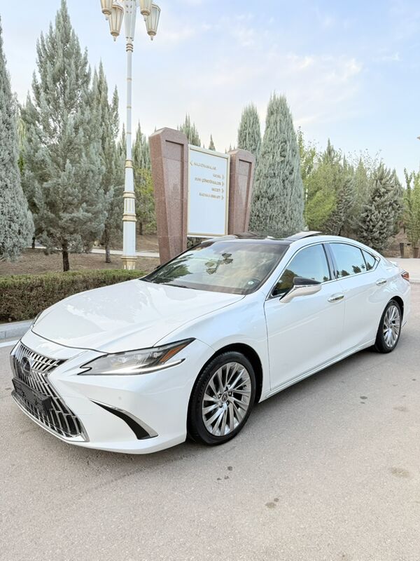 Lexus ES 350 2019 - 600 000 TMT - 30 мкр - img 2