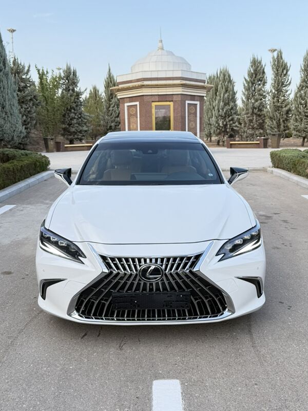 Lexus ES 350 2019 - 600 000 TMT - 30 мкр - img 3