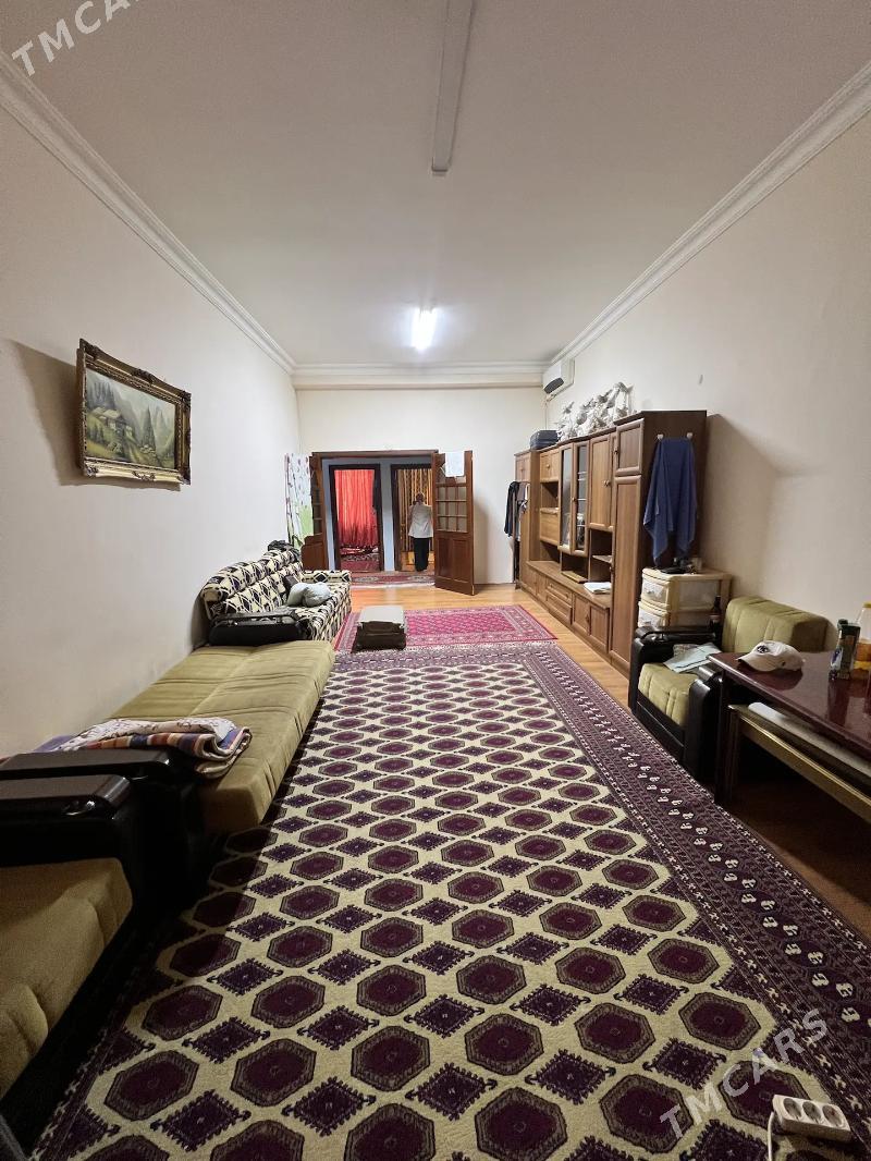 AZADI KÖÇ., 4-KOMNAT. KWARTIRA - Aşgabat - img 3