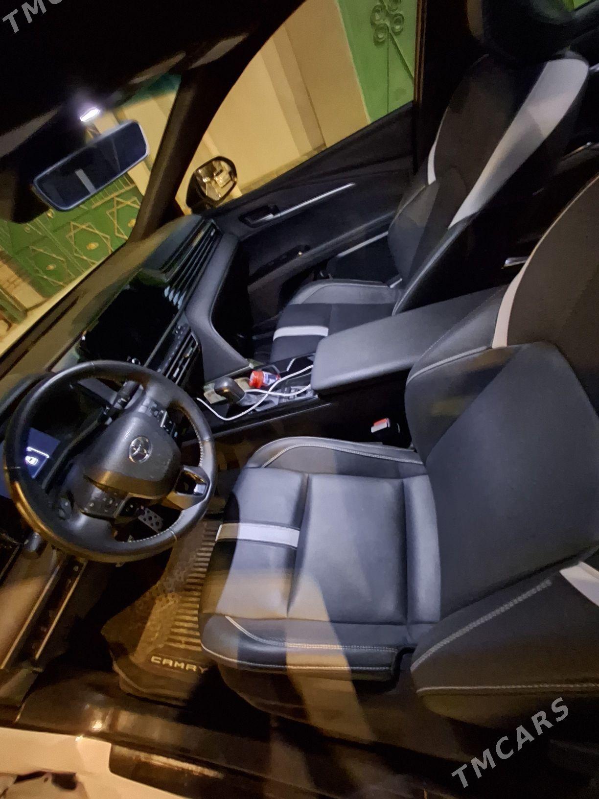Toyota Camry Hybrid 2024 - 470 000 TMT - Ашхабад - img 5