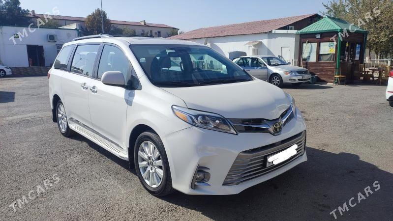 Toyota Sienna 2019 - 410 000 TMT - Ашхабад - img 4