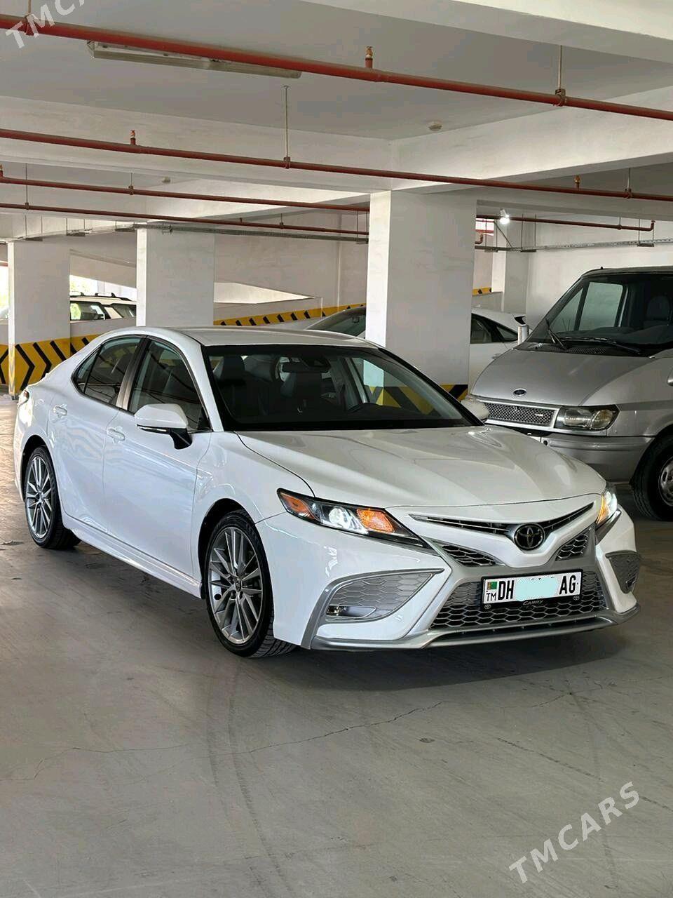 Toyota Camry 2021 - 325 000 TMT - Aşgabat - img 3