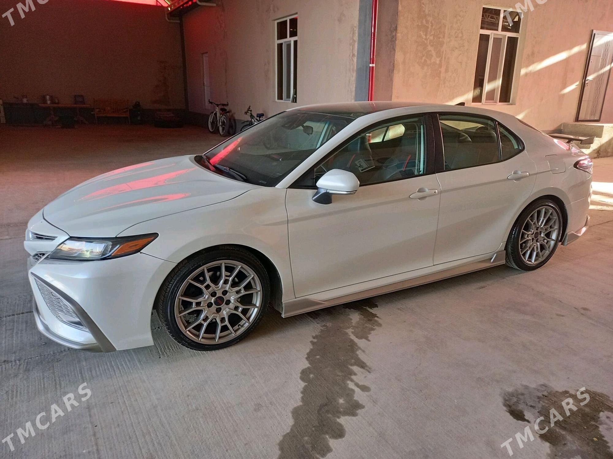 Toyota Camry 2021 - 370 000 TMT - Херрикгала - img 5