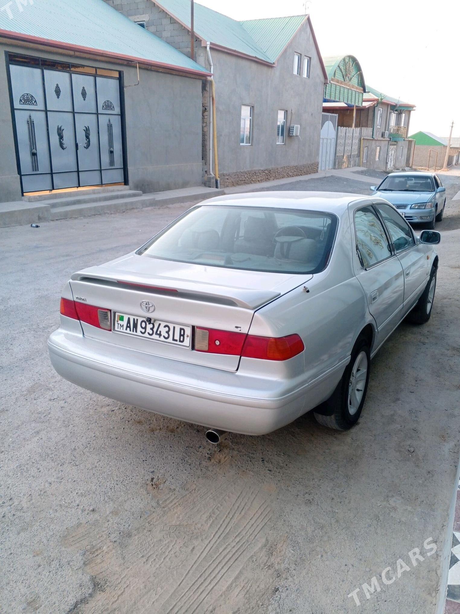 Toyota Camry 2000 - 133 000 TMT - Магданлы - img 1