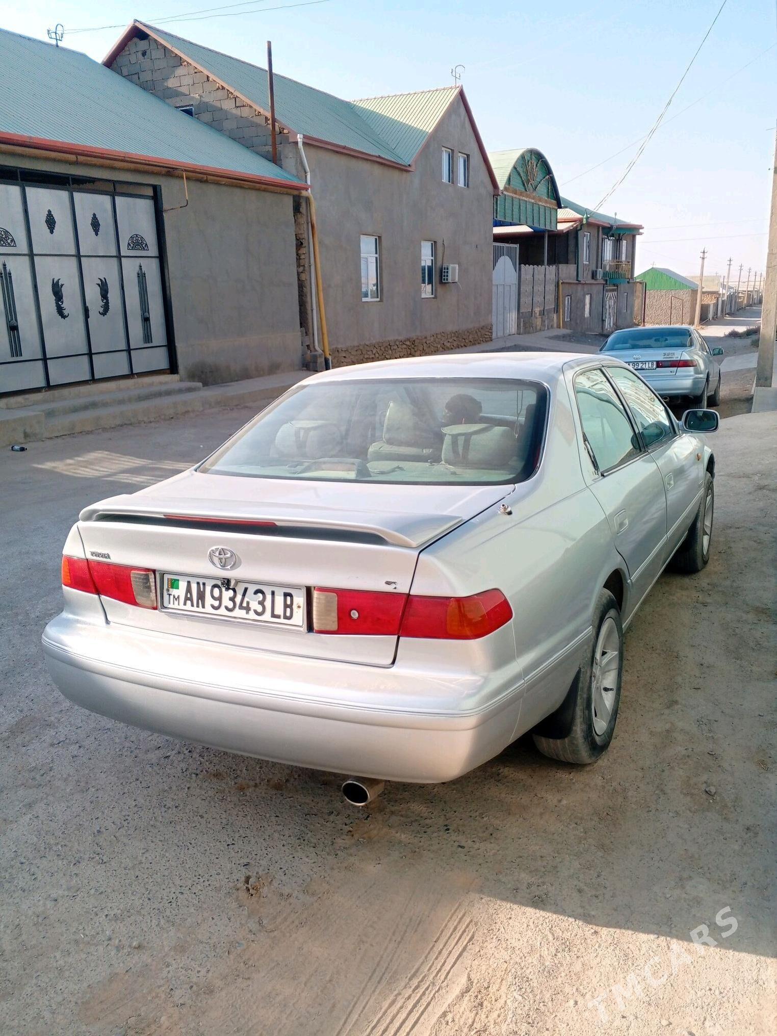Toyota Camry 2000 - 133 000 TMT - Магданлы - img 9