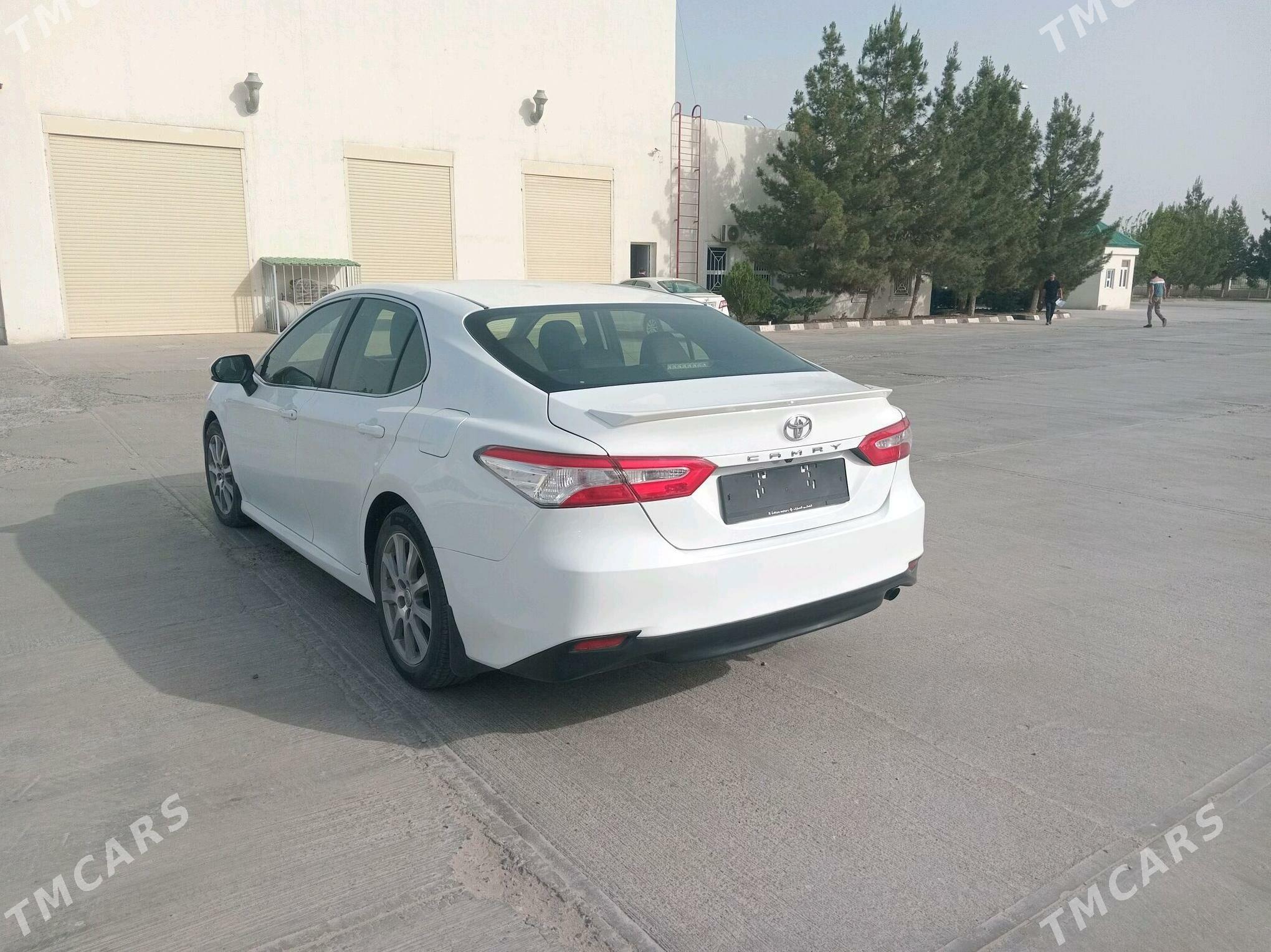 Toyota Camry 2020 - 270 000 TMT - Dänew - img 3