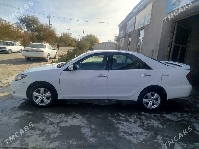 Toyota Camry 2002 - 150 000 TMT - Берекет - img 8