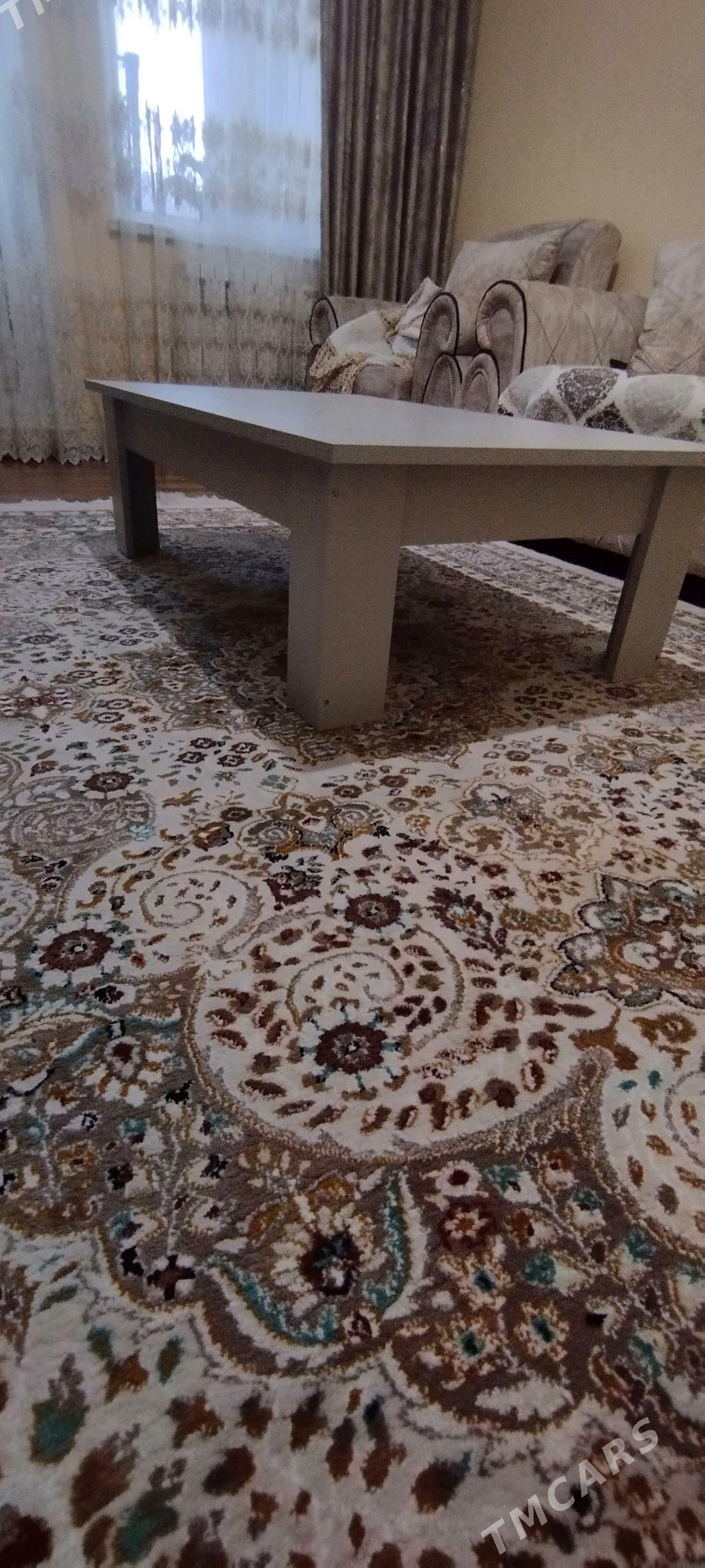 хан стол - Туркменабат - img 1