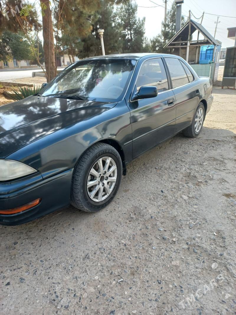 Toyota Camry 1993 - 44 000 TMT - Sakarçäge - img 1