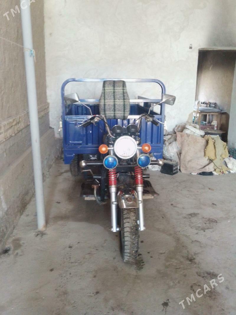 Fekon FK200-14G 2015 - 20 000 TMT - Гурбансолтан Едже - img 1