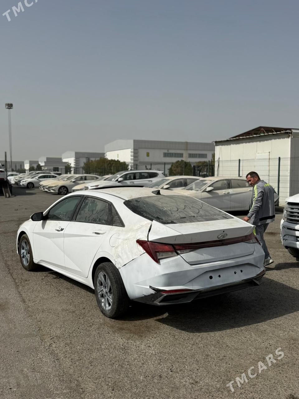 Hyundai Elantra 2022 - 235 000 TMT - Ашхабад - img 4