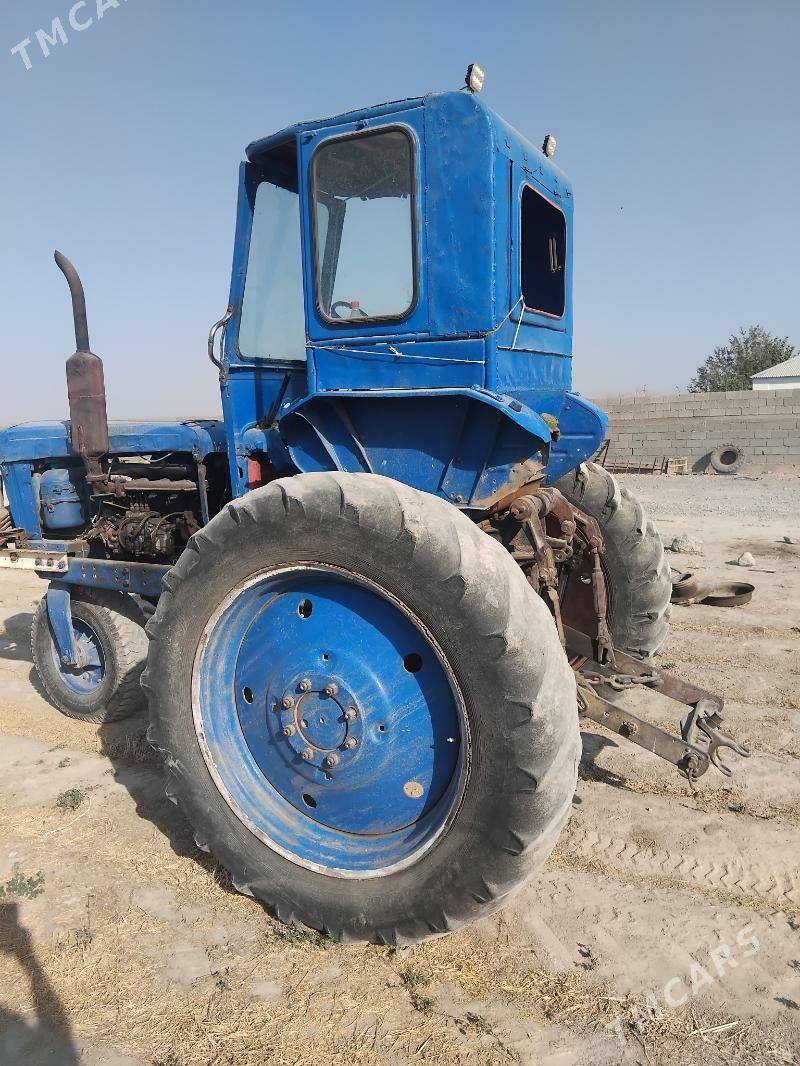 MTZ T-28 1980 - 15 000 TMT - Bäherden - img 3