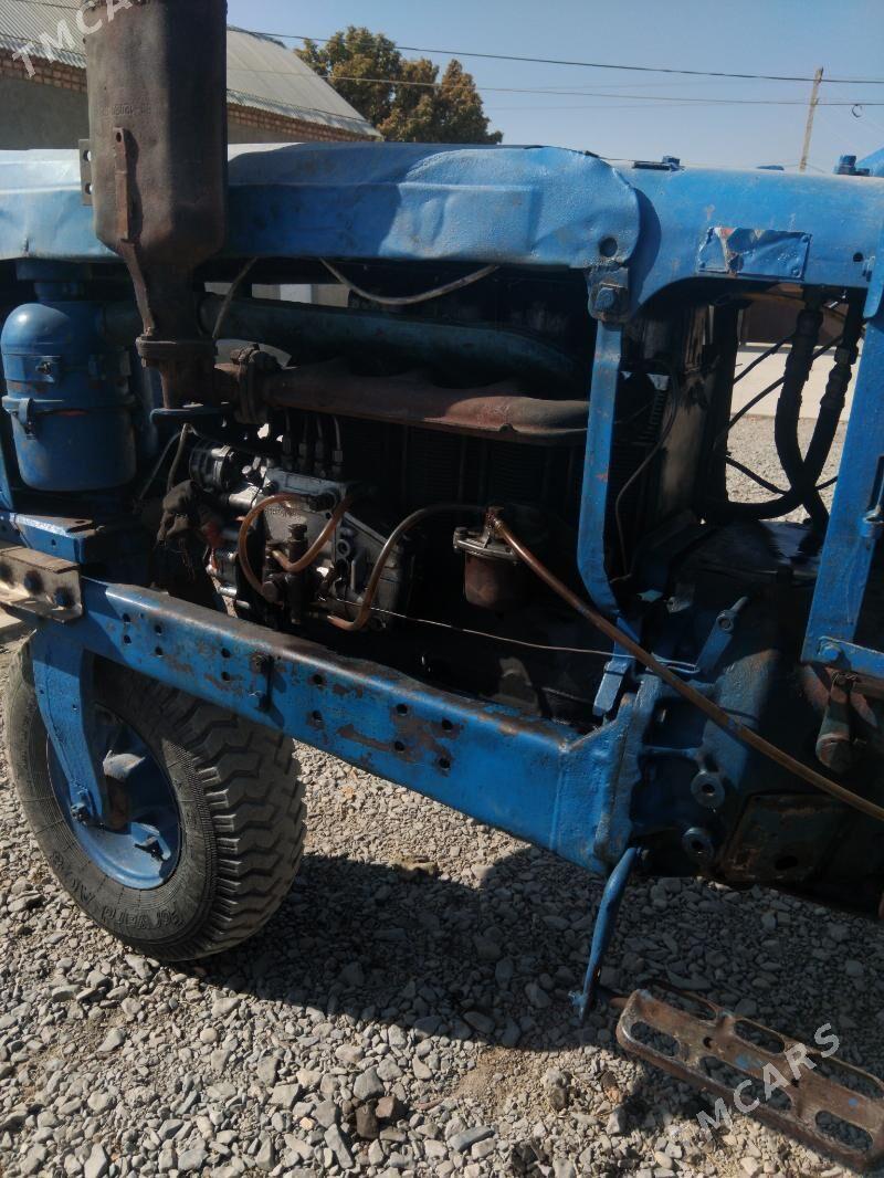 MTZ T-28 1980 - 15 000 TMT - Bäherden - img 2