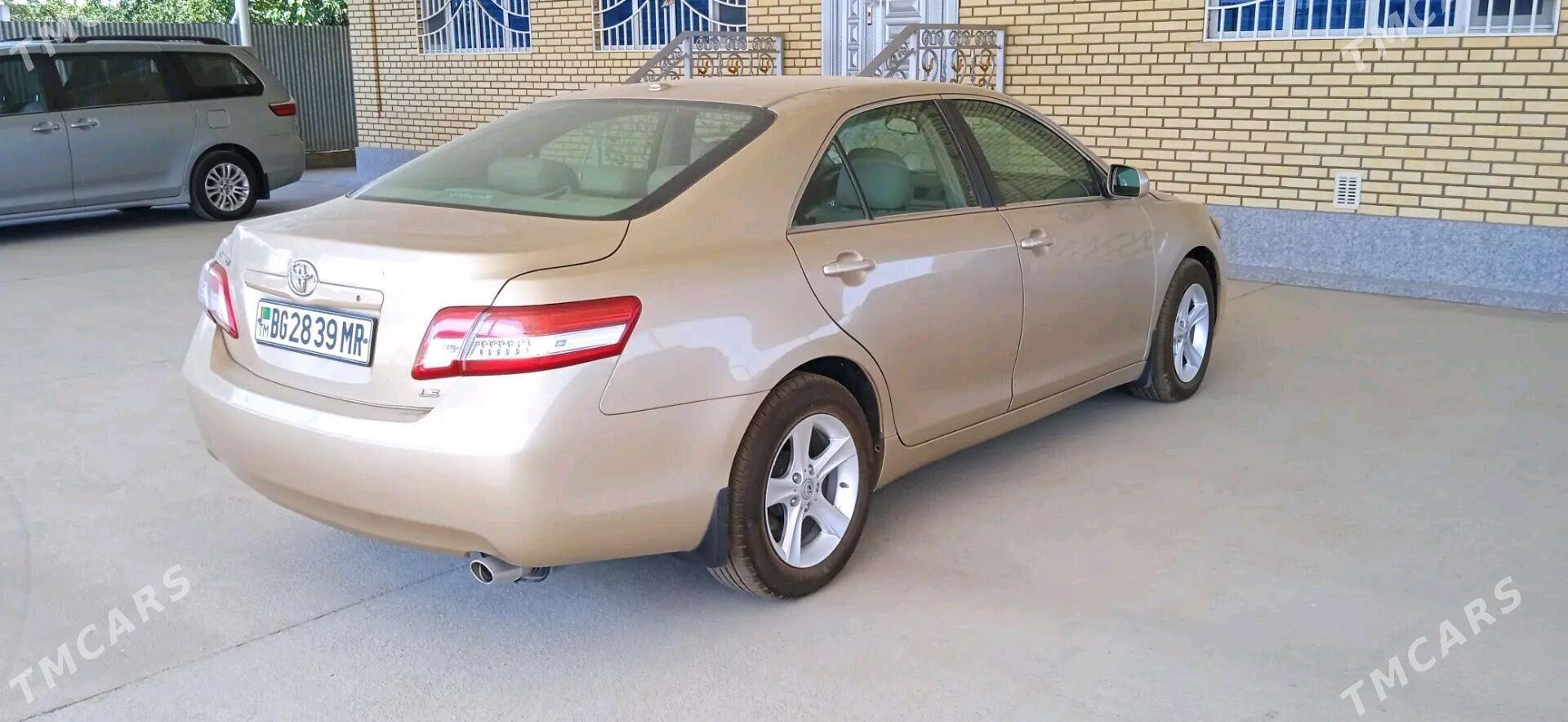 Toyota Camry 2011 - 230 000 TMT - Мары - img 2