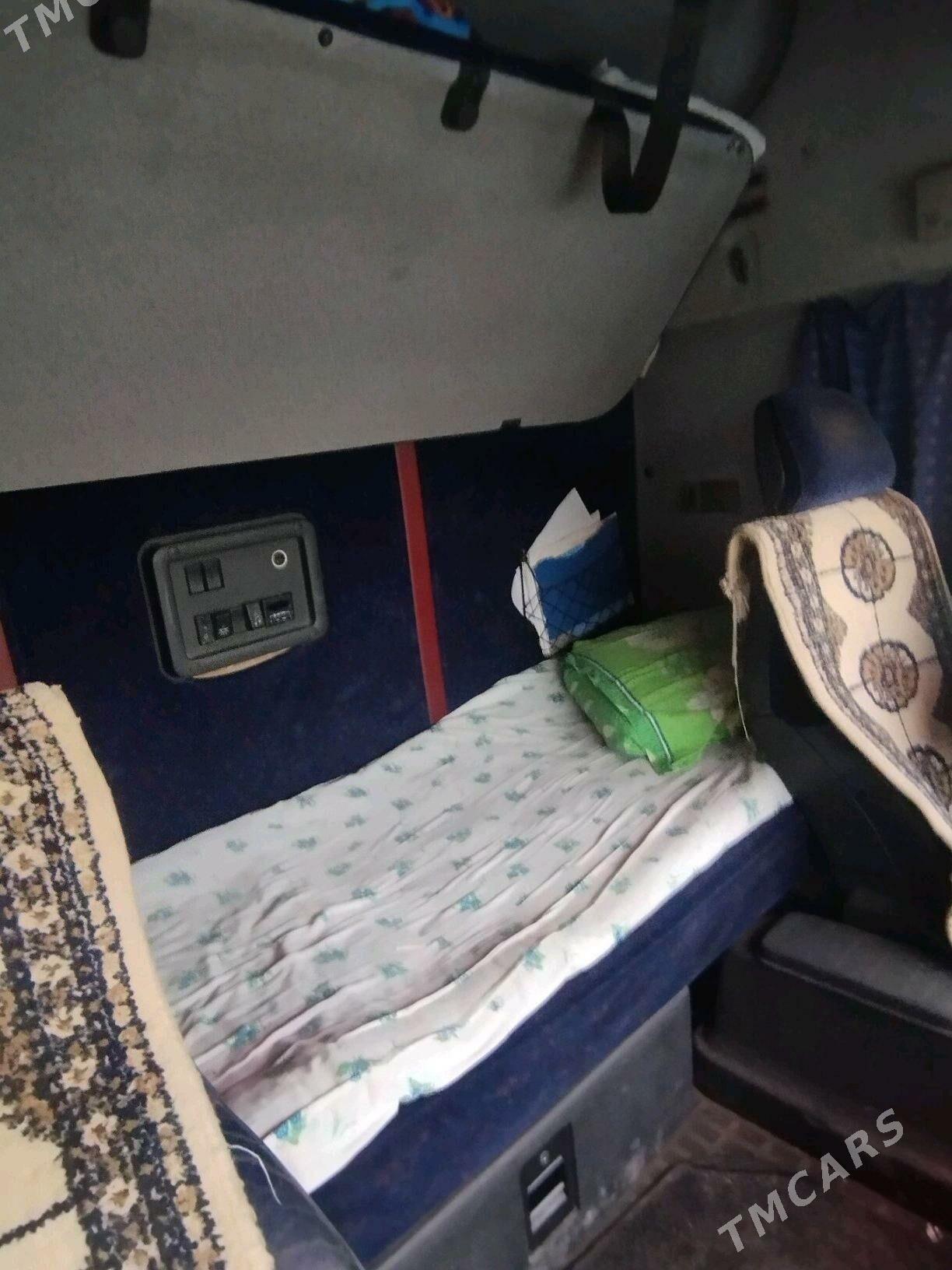 Volvo FH12 2003 - 560 000 TMT - Gazojak - img 3