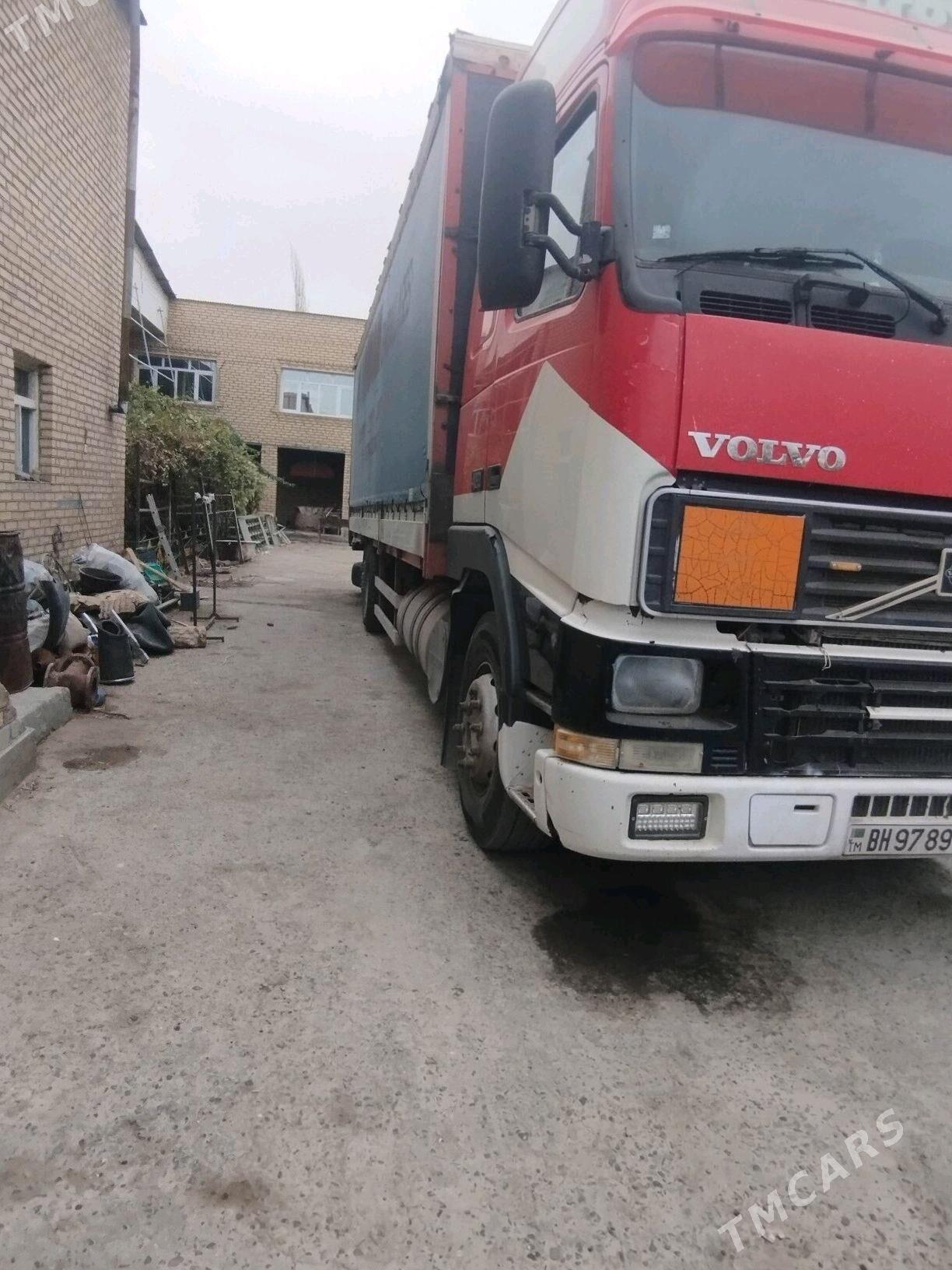 Volvo FH12 2003 - 560 000 TMT - Gazojak - img 2