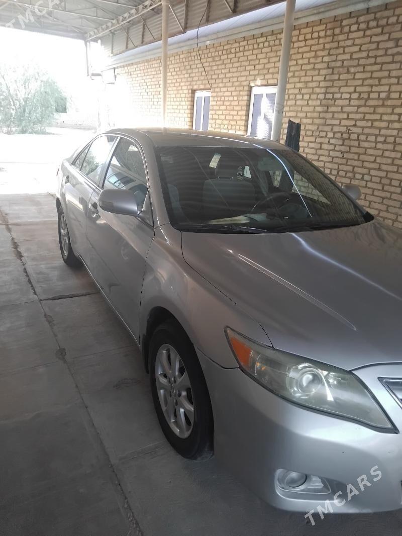 Toyota Camry 2011 - 182 000 TMT - Мургап - img 3