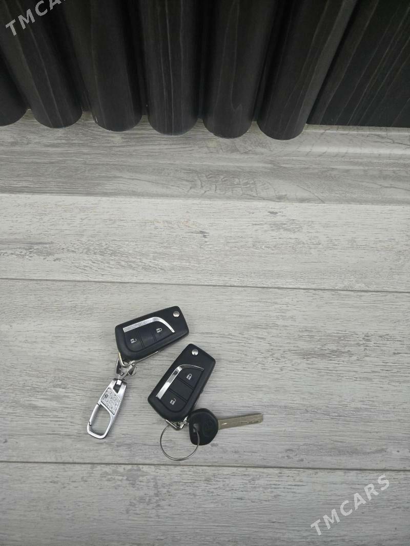 Toyota Hilux 2016 - 500 000 TMT - Ашхабад - img 6