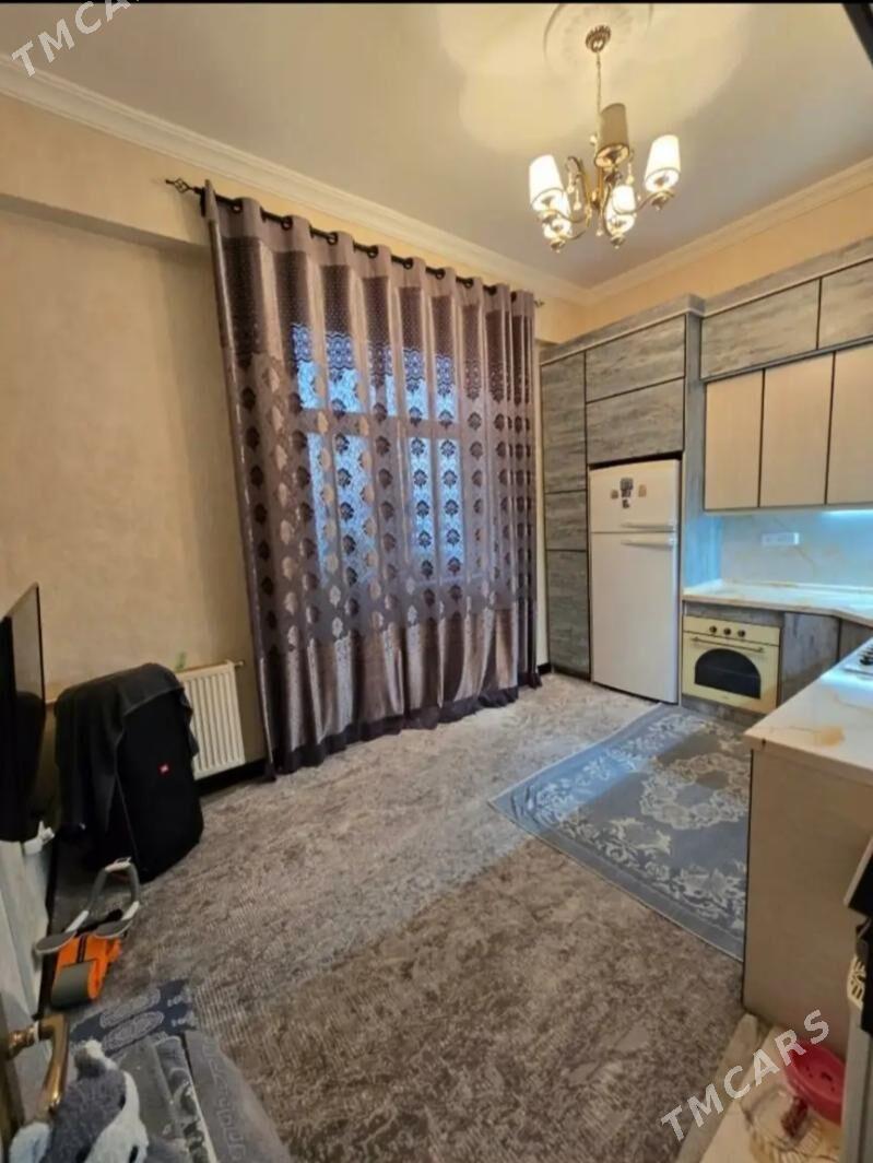 Gagarina poluelitka - Ашхабад - img 2