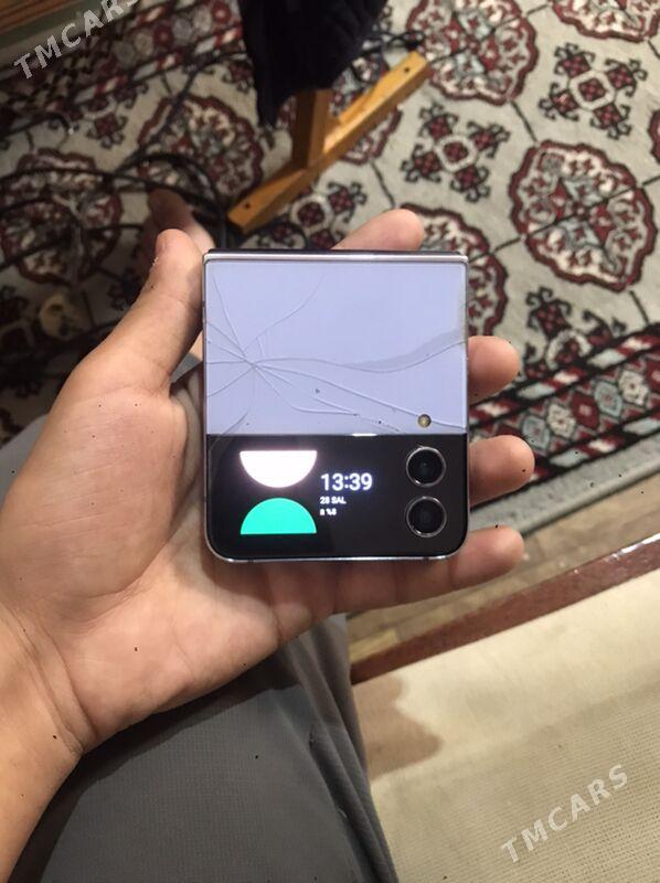 Samsung Galaxy ZFlip 4 - Daşoguz - img 2