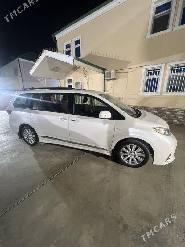 Toyota Sienna 2019 - 600 000 TMT - Ашхабад - img 1
