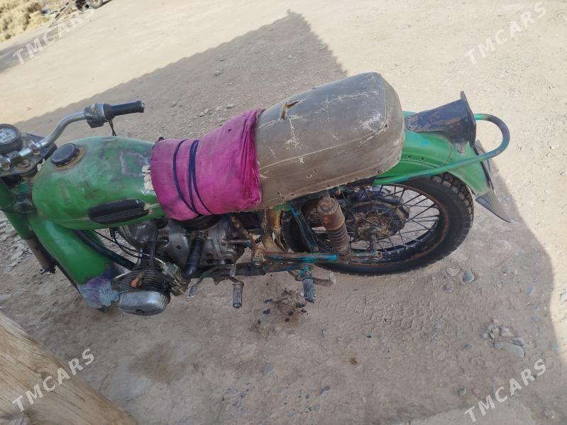 Ural 4320 2005 - 4 000 TMT - Sarahs - img 1