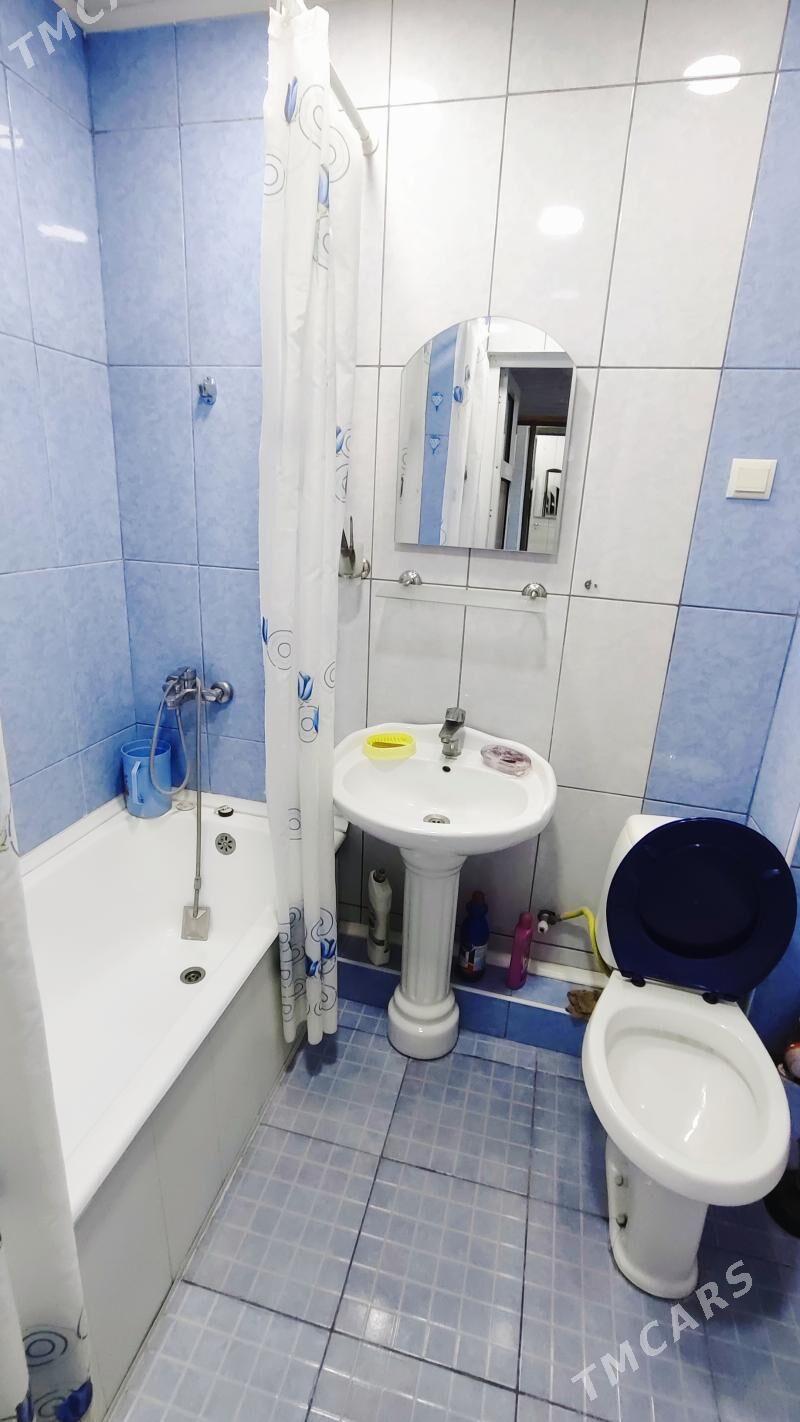 Продам квартиру 4 мкр 2 комнат - 4 mkr - img 1