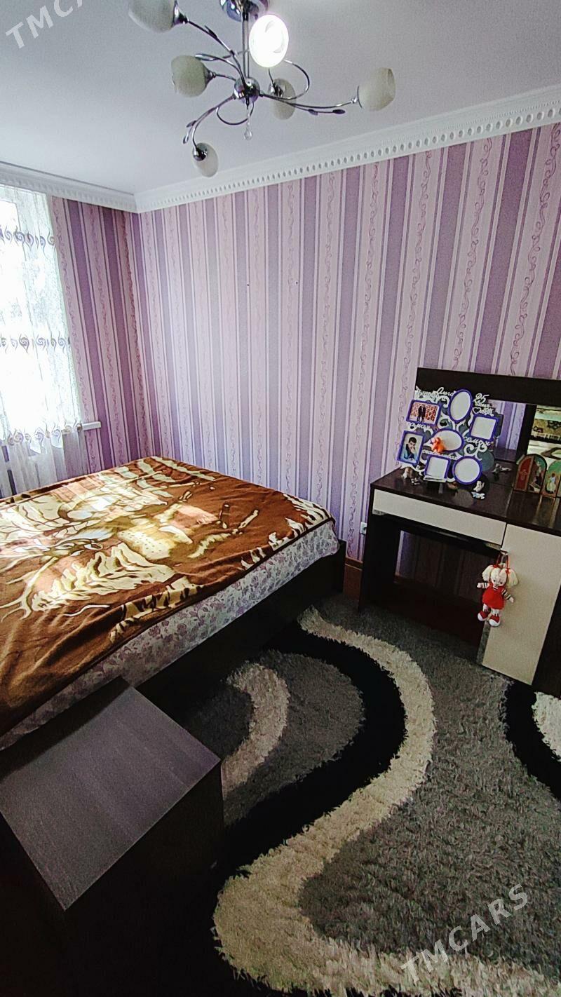 Продам квартиру 4 мкр 2 комнат - 4 mkr - img 3