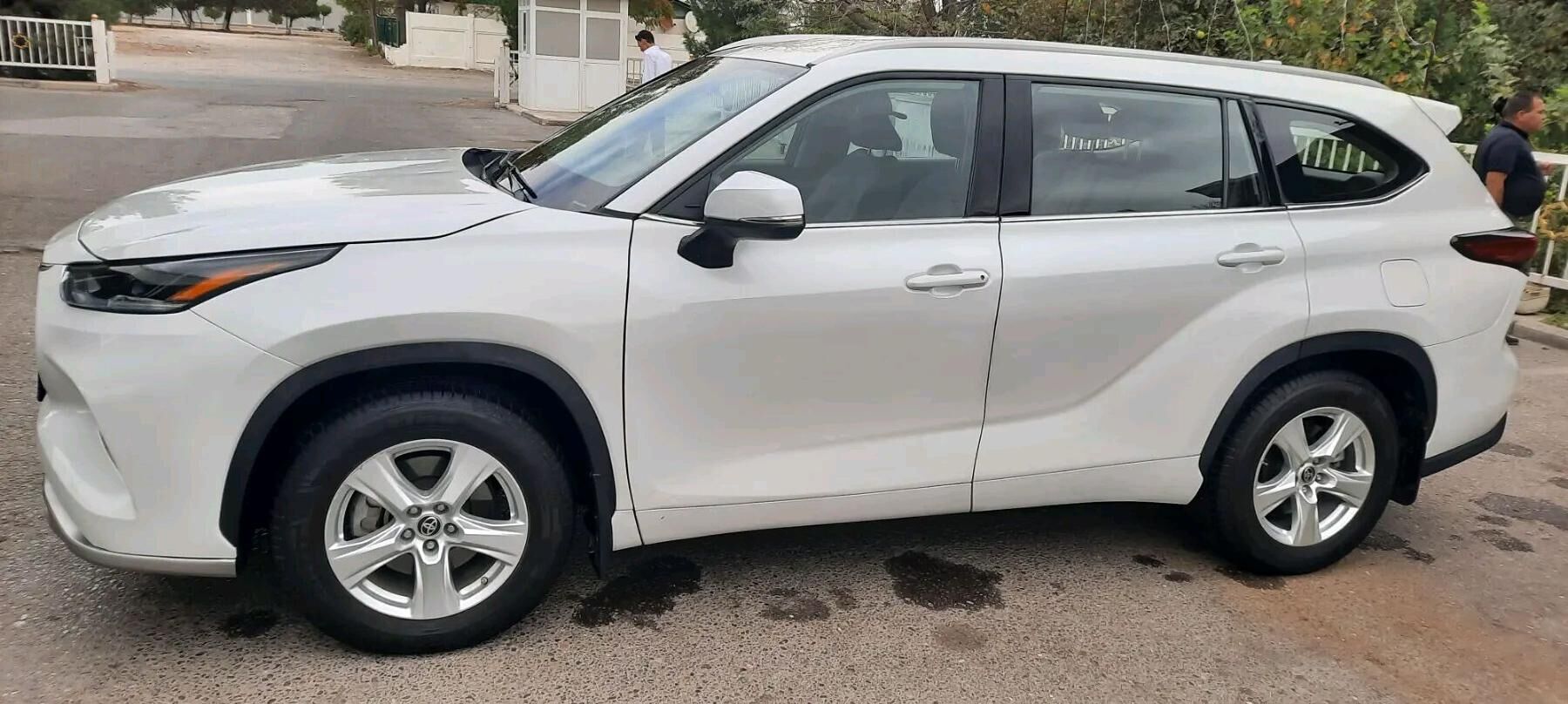 Toyota Highlander 2021 - 442 000 TMT - Aşgabat - img 4