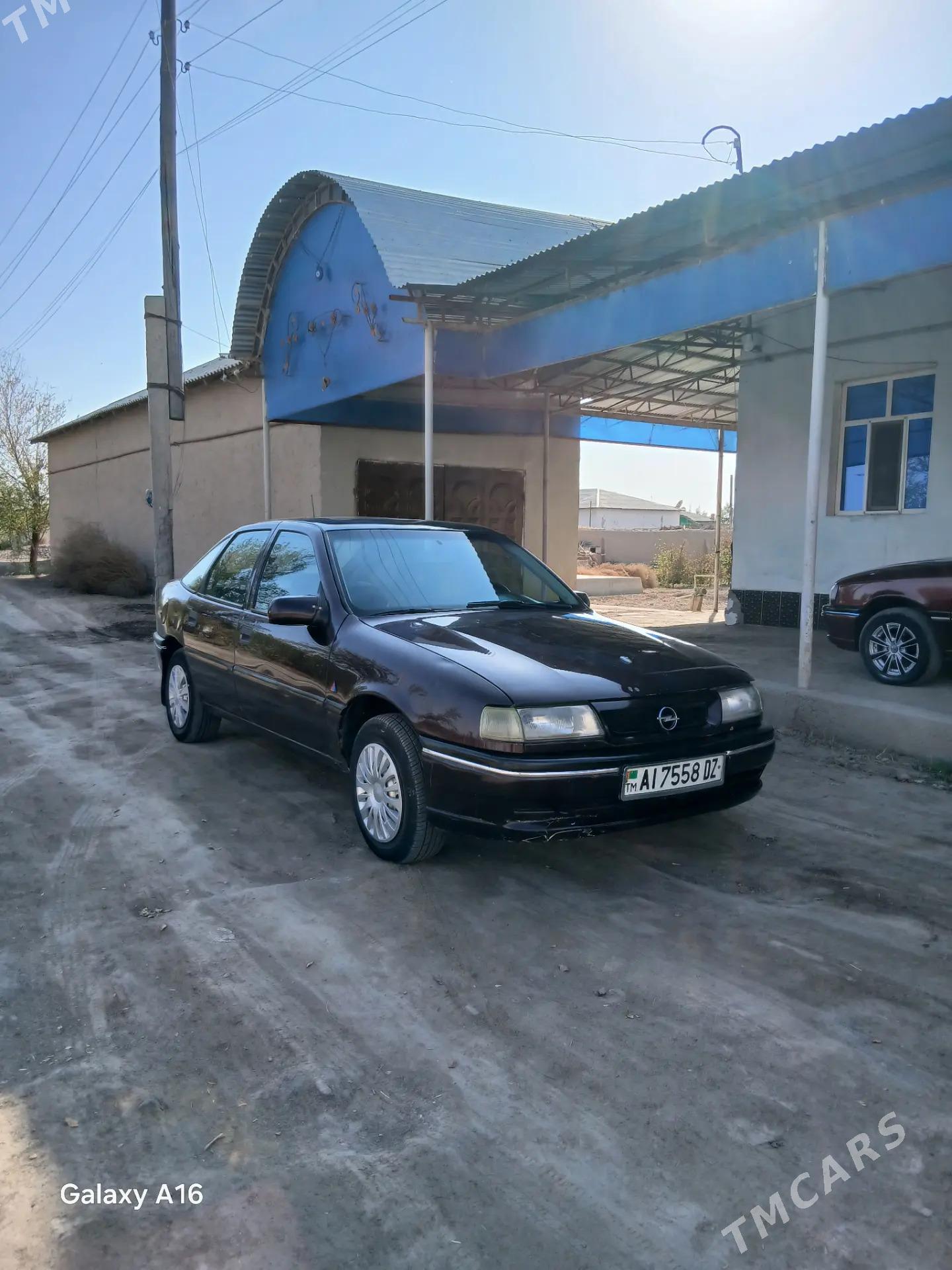 Opel Vectra 1994 - 35 000 TMT - Губадаг - img 1