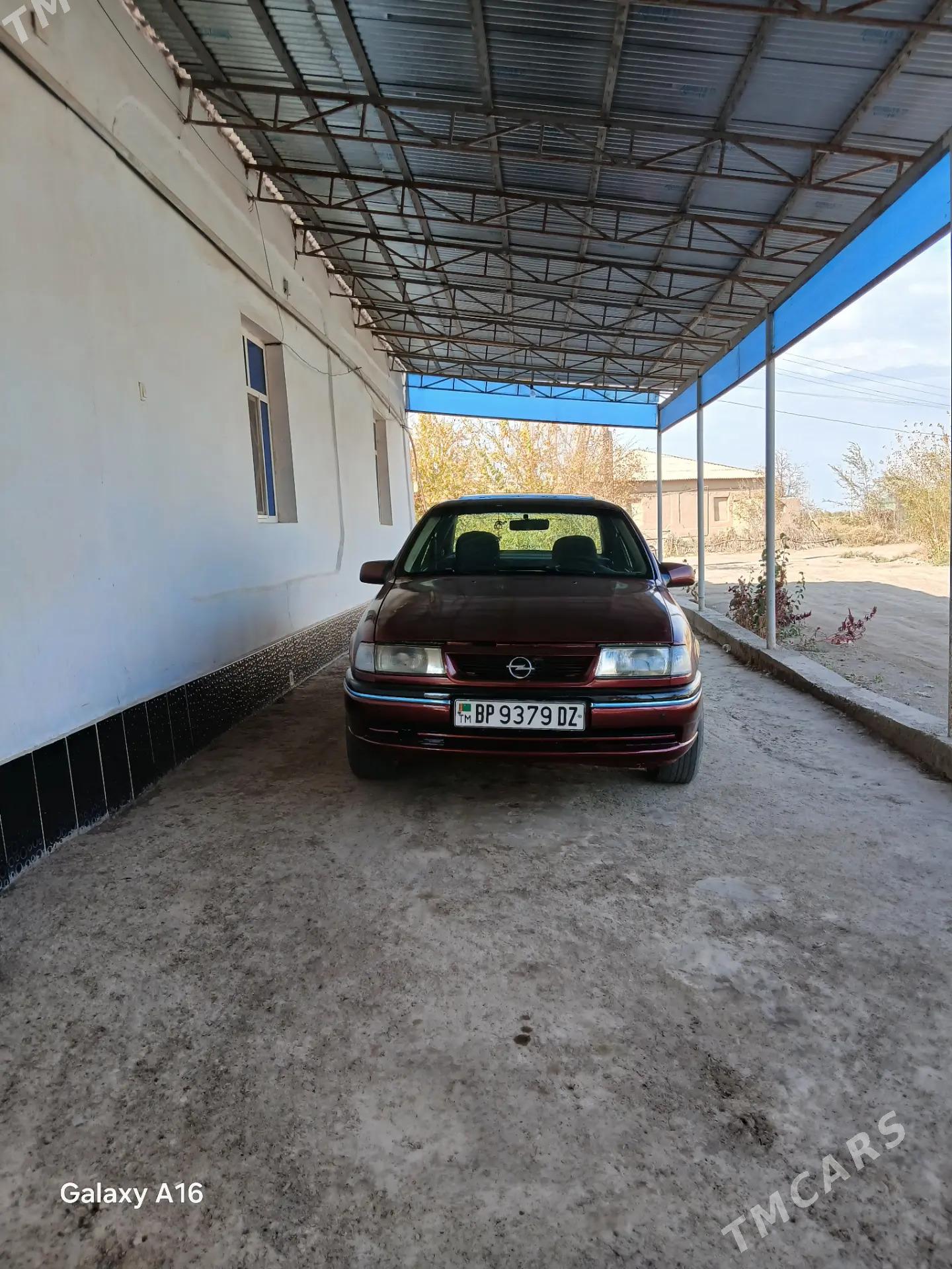 Opel Vectra 1992 - 30 000 TMT - Губадаг - img 3