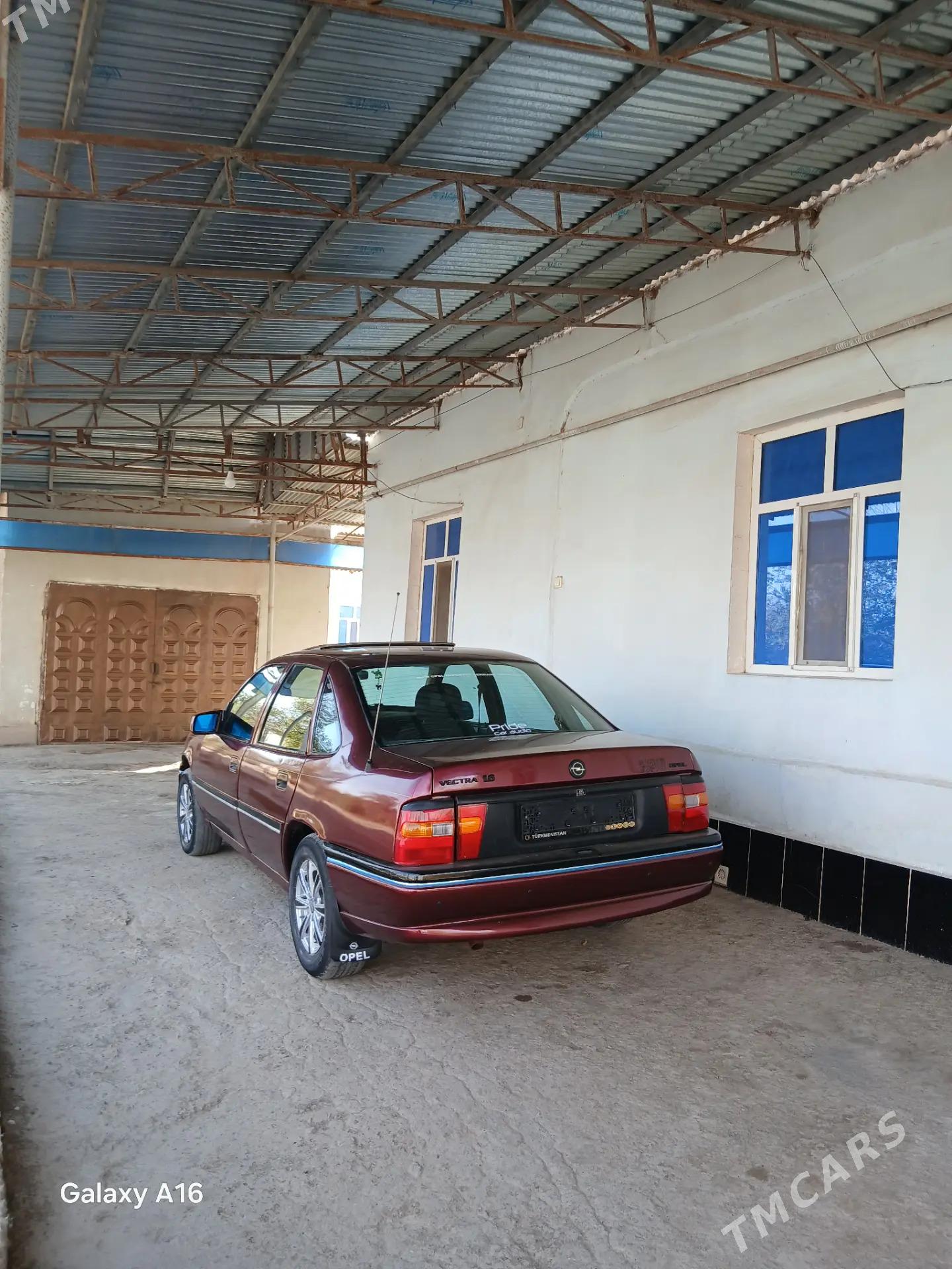 Opel Vectra 1992 - 30 000 TMT - Губадаг - img 2