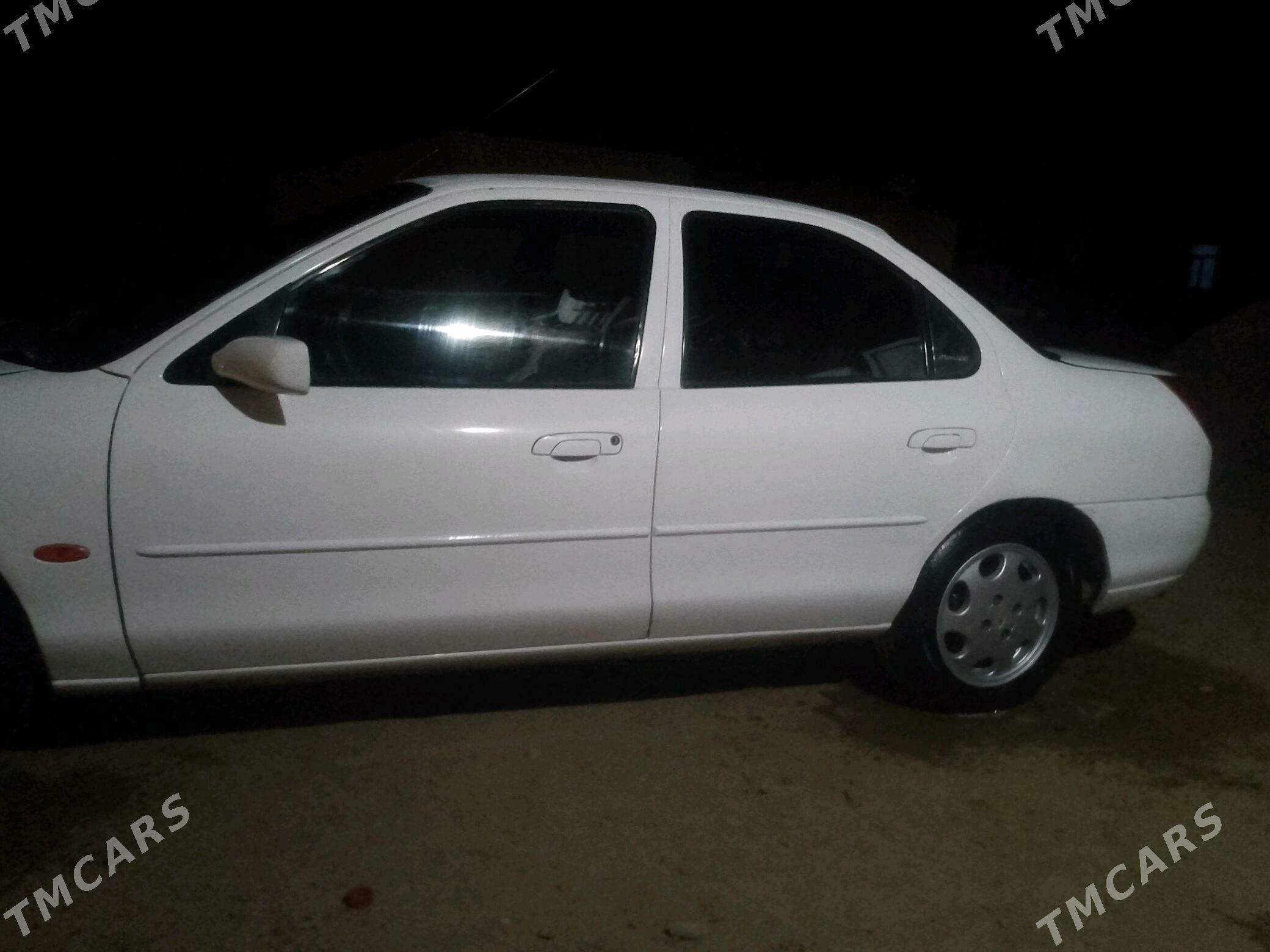 Ford Mondeo 1998 - 35 000 TMT - Теджен - img 2