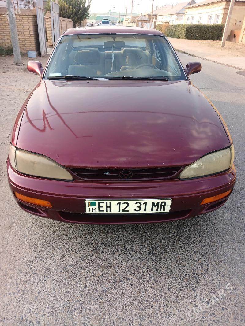 Toyota Camry 1996 - 90 000 TMT - Мары - img 1