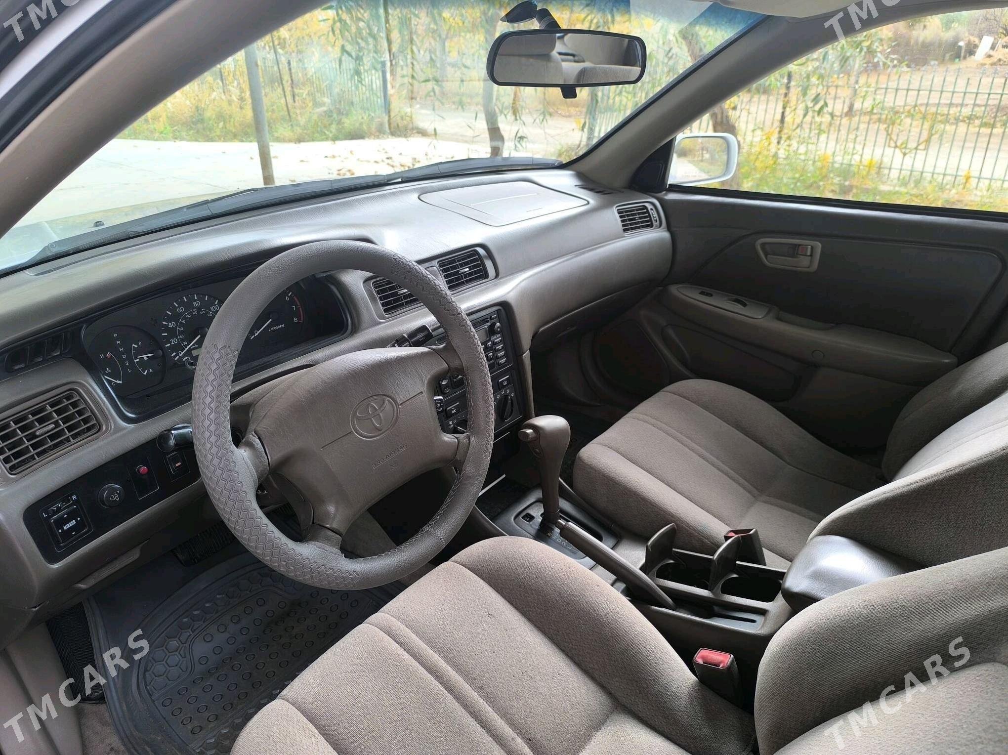 Toyota Camry 2001 - 170 000 TMT - Кёнеургенч - img 6