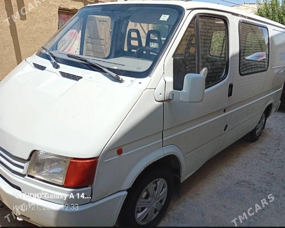 Ford Transit Connect 2009 - 50 000 TMT - Бахарден - img 3