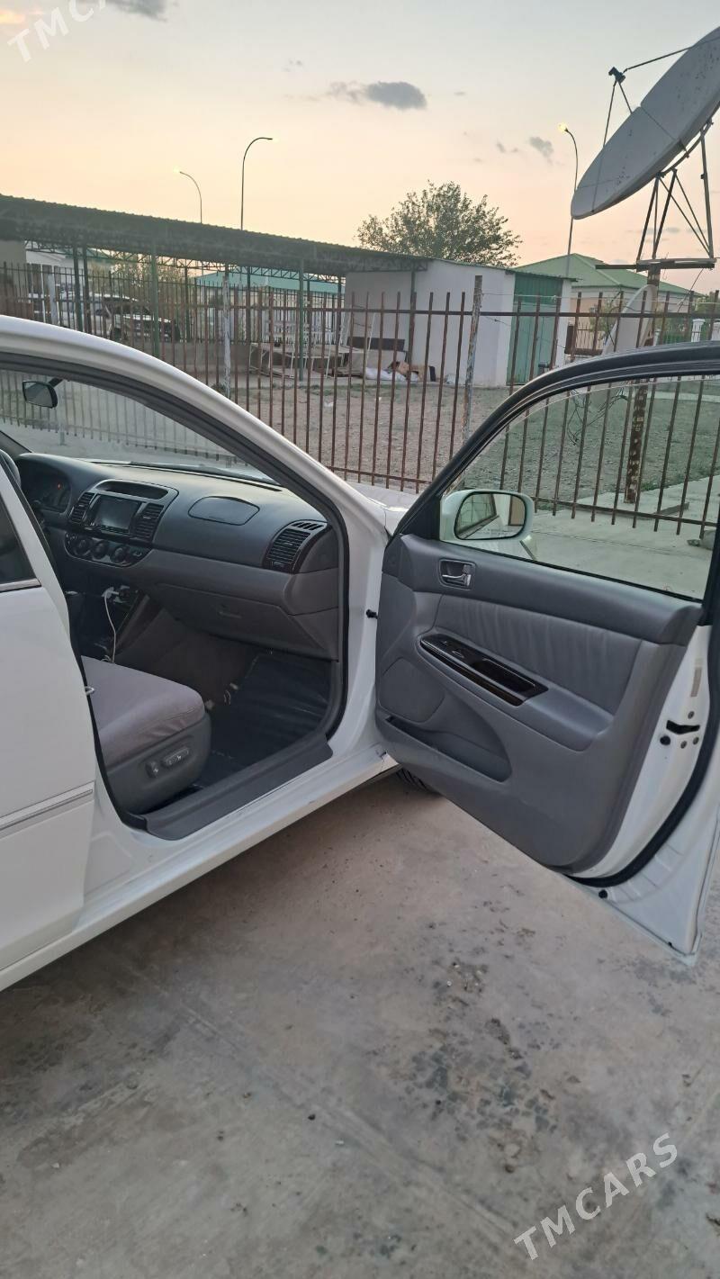Toyota Camry 2002 - 250 000 TMT - Тязе заман - img 2