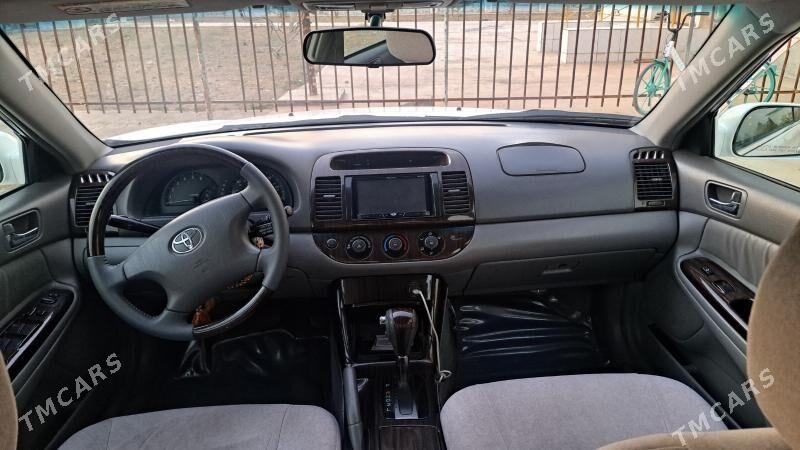 Toyota Camry 2002 - 250 000 TMT - Тязе заман - img 3