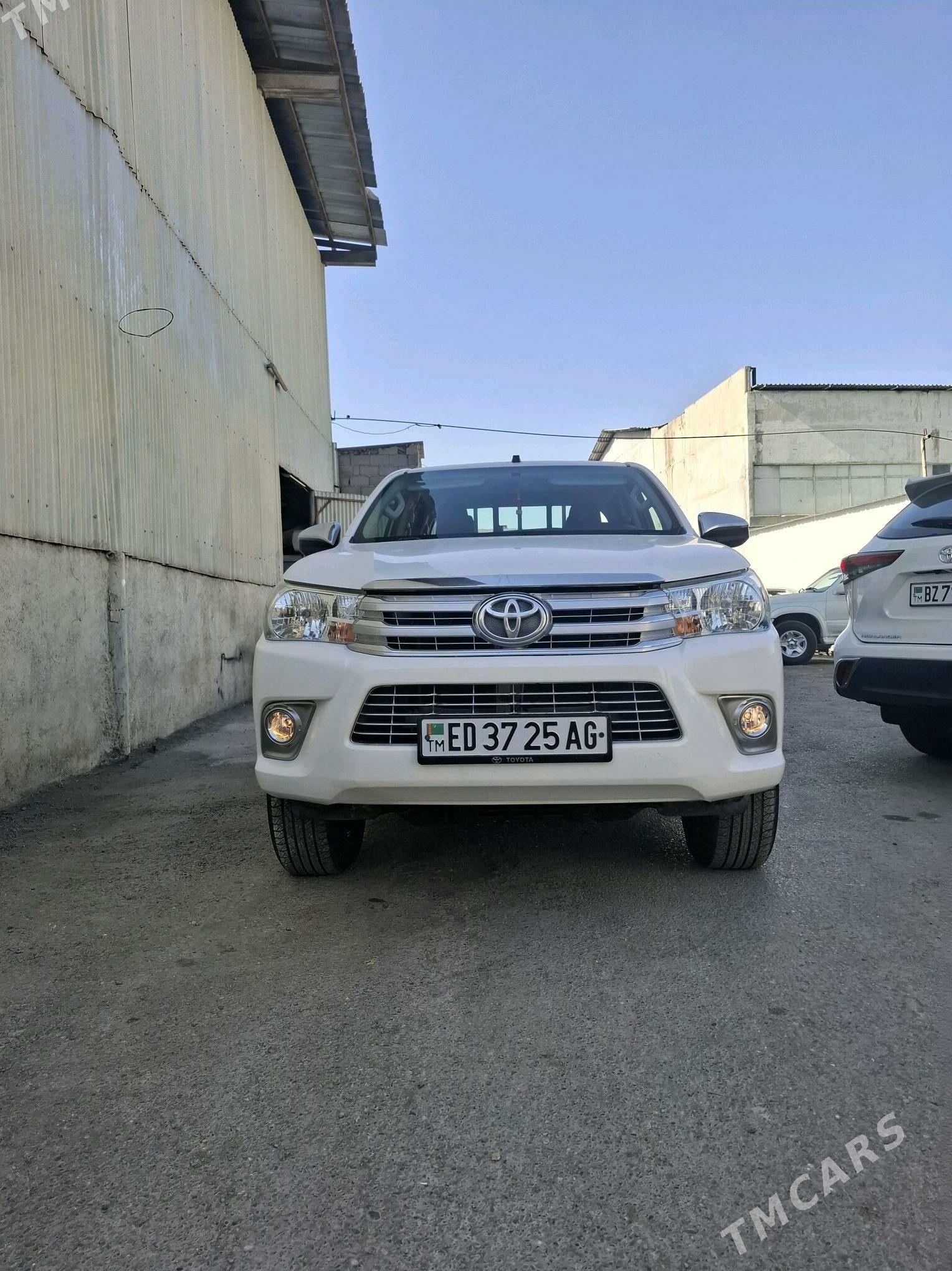 Toyota Hilux 2021 - 520 000 TMT - Aşgabat - img 1