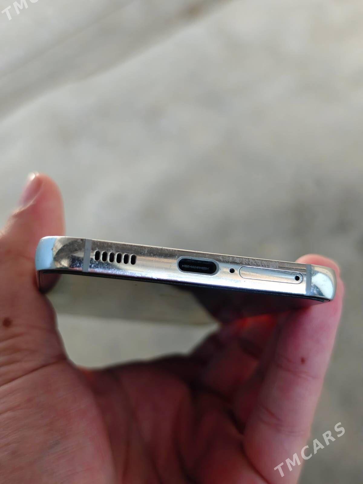 s22 8/256 - Aşgabat - img 3