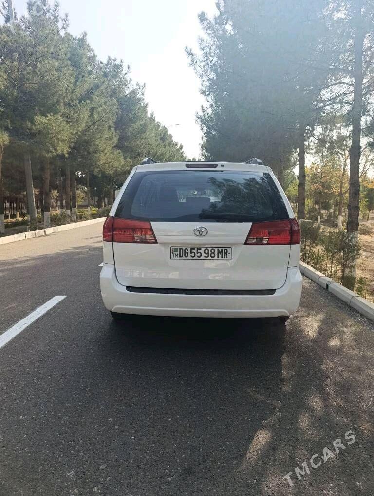 Toyota Sienna 2004 - 220 000 TMT - Мары - img 6