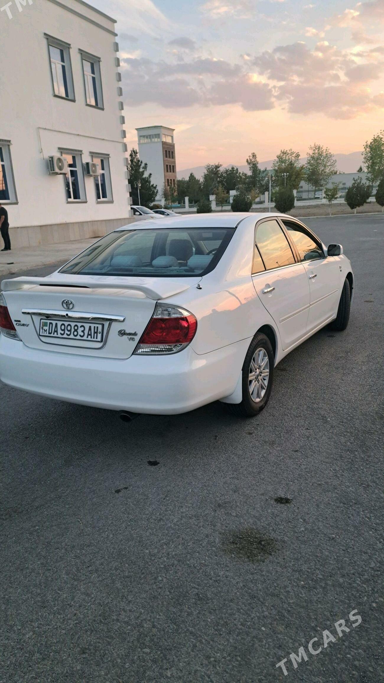 Toyota Camry 2002 - 250 000 TMT - Тязе заман - img 8