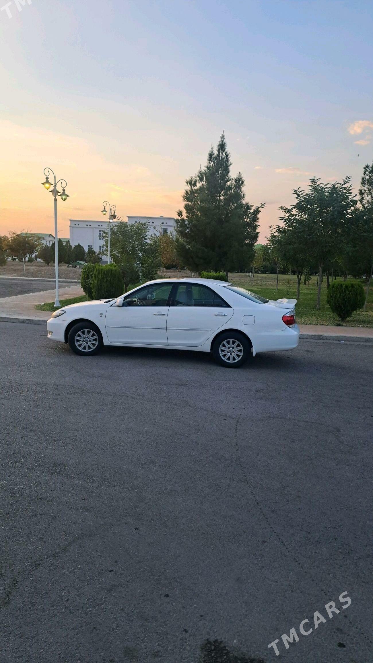 Toyota Camry 2002 - 250 000 TMT - Тязе заман - img 9