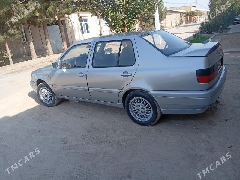 Volkswagen Jetta 1999 - 35 000 TMT - Туркменабат - img 4